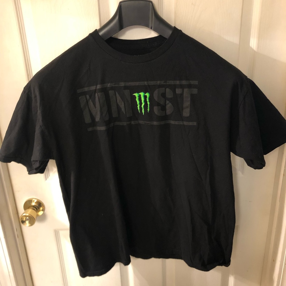 โขMonster Energyโข Menโs XL T-shirt